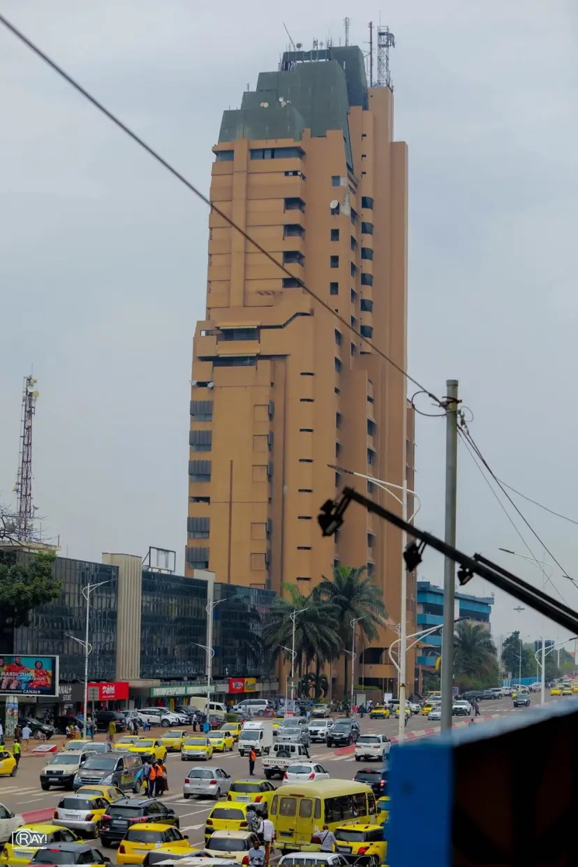 Immeuble Ex-Sozacom, tour iconique du Boulevard du 30 Juin à Kinshasa